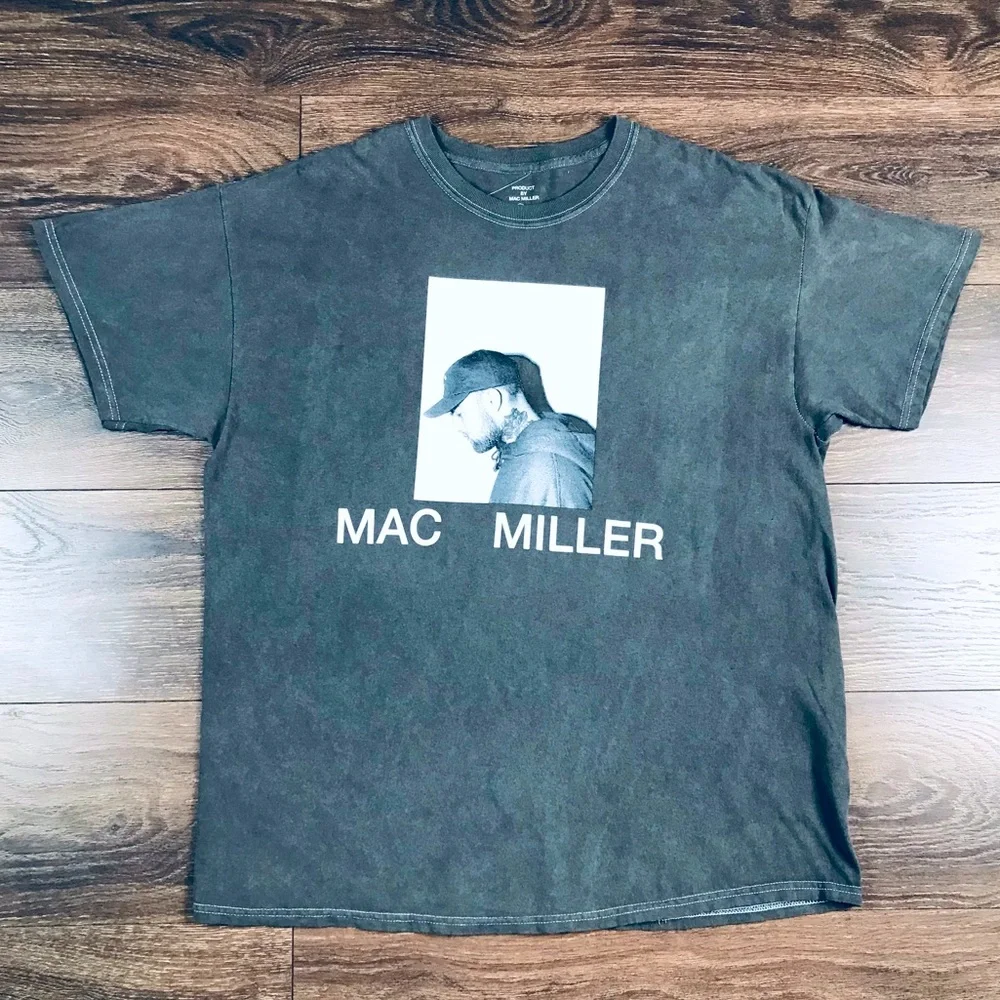 Mac Miller American Rapper Urban Outfitters Portrait Tee Dyed Garment NWT - Picture 1 of 4